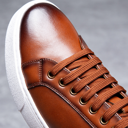 Atlas Low Top Sneakers